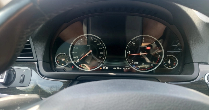 BMW Seria 5 cena 69999 przebieg: 169900, rok produkcji 2016 z Człopa małe 781